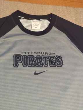 Nike Baseball New York Yankees XXL 2XL Medium Weight Warm Up Shirt Dri Fit